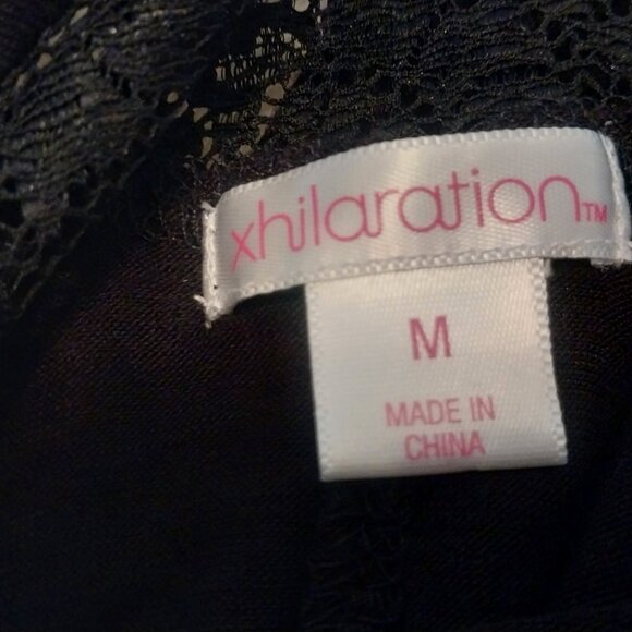 XHILARATION SIZE M BLACK LACE TRIM COLD SHOULDER TOP - Picture 8 of 10